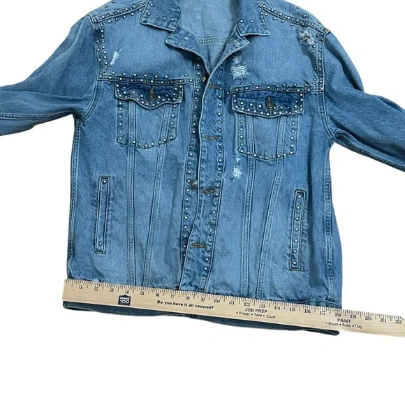Free People Oversized Distressed Studded Denim Jean Jacket READ Size Small - Picture 9 of 14
